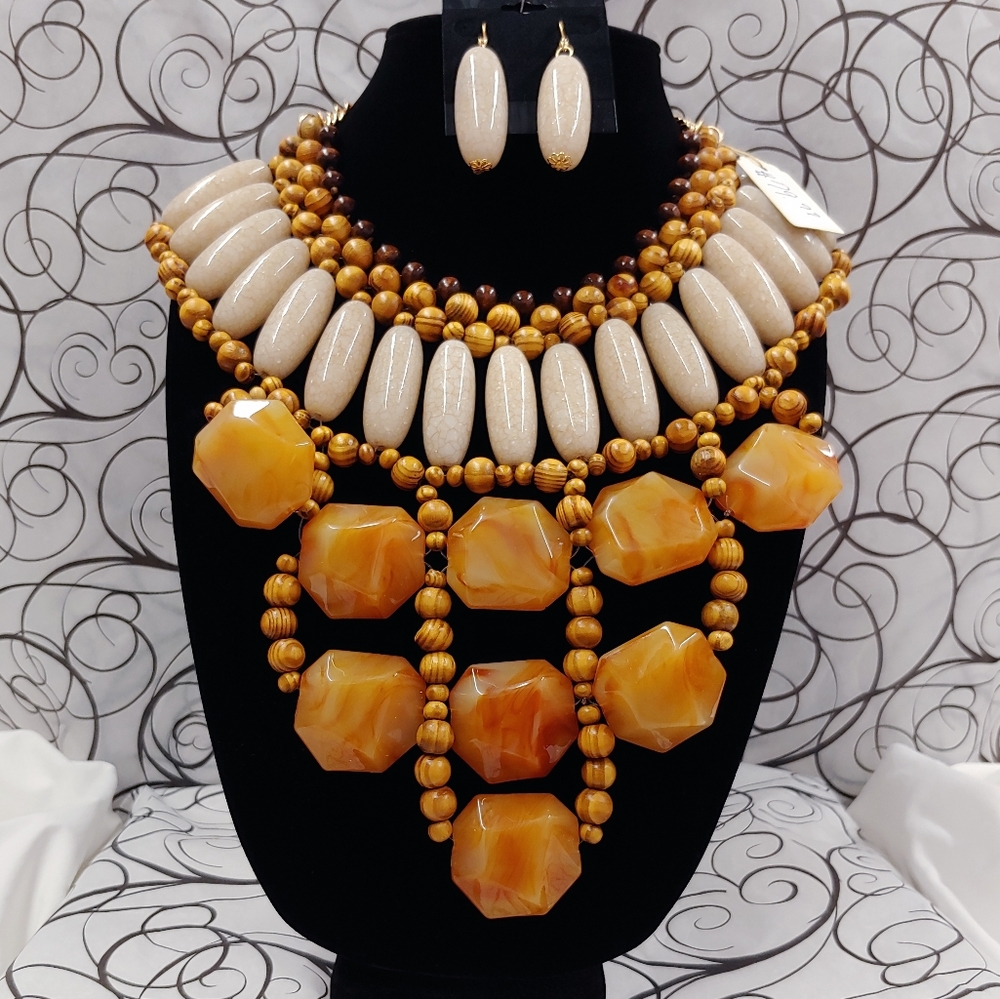 Brown marbled stone necklace set with earrings